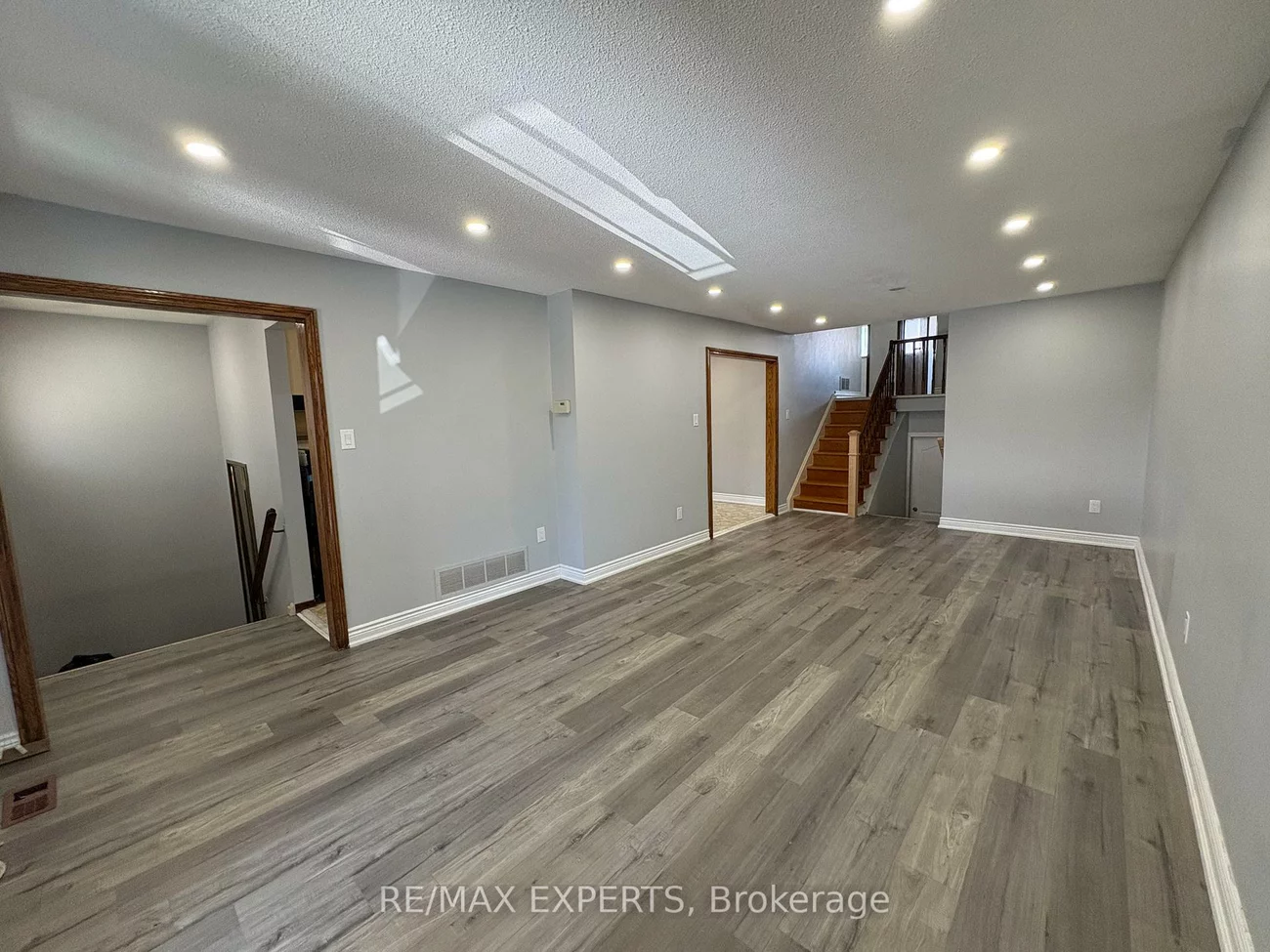 55, Major Oaks, Madoc, Brampton
