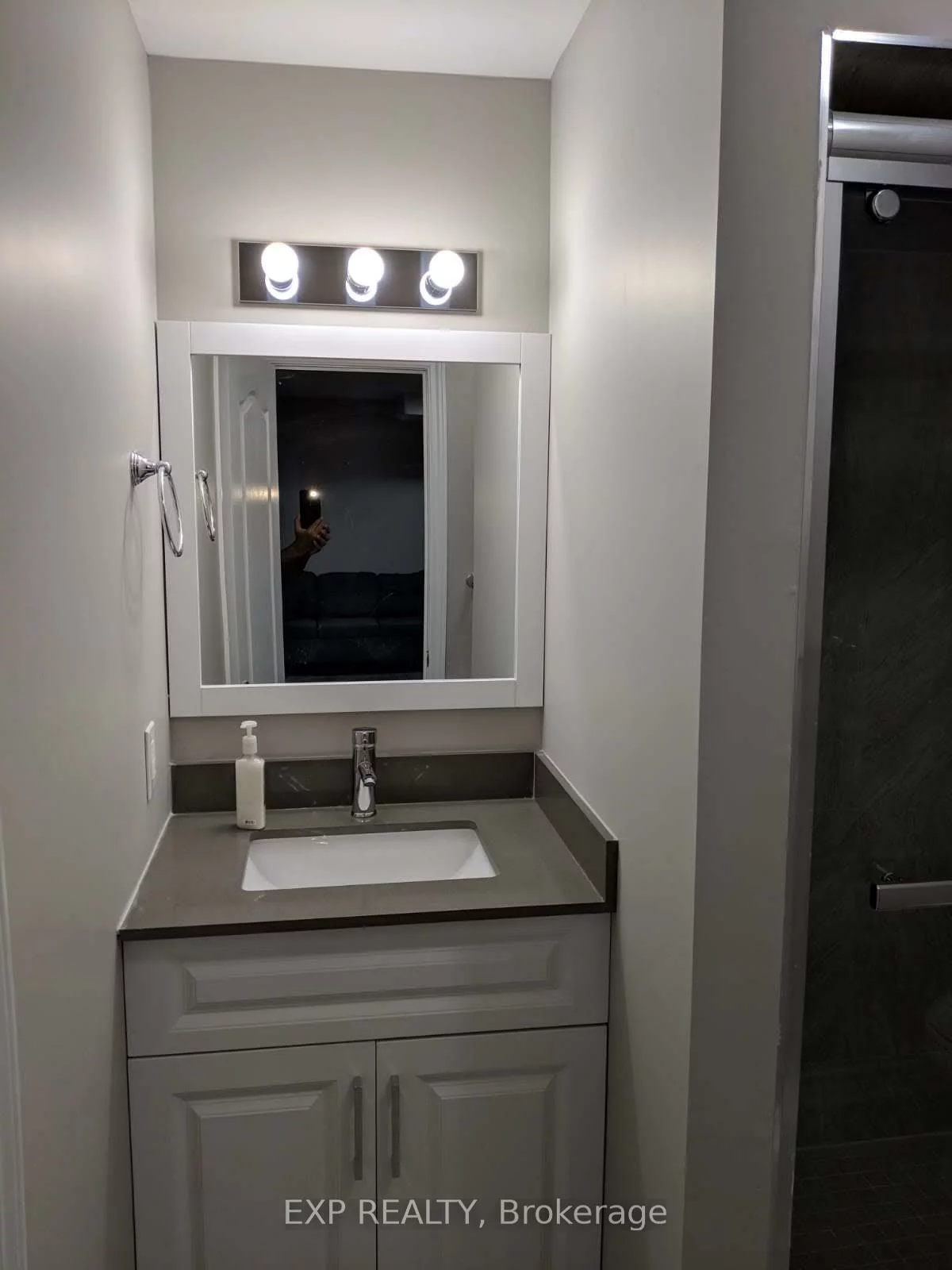 15, Kalmia, Brampton West, Brampton