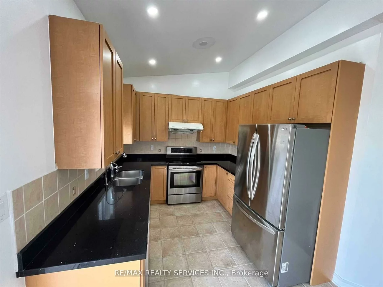 35, Seahorse, Madoc, Brampton