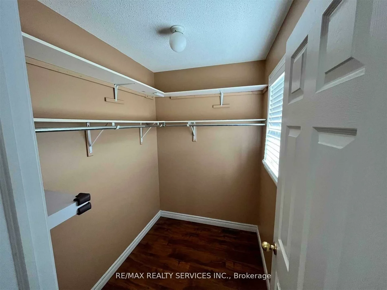 35, Seahorse, Madoc, Brampton