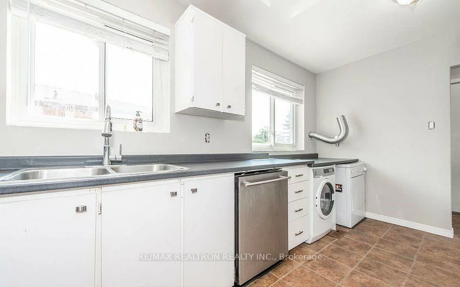60, Northwood, Northwood Park, Brampton