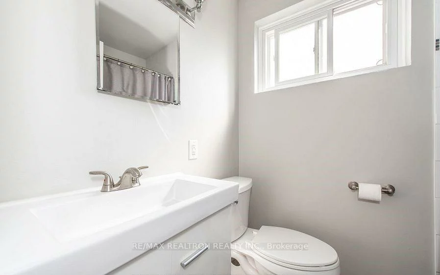 60, Northwood, Northwood Park, Brampton