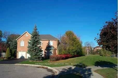 26, Hacienda, Snelgrove, Brampton