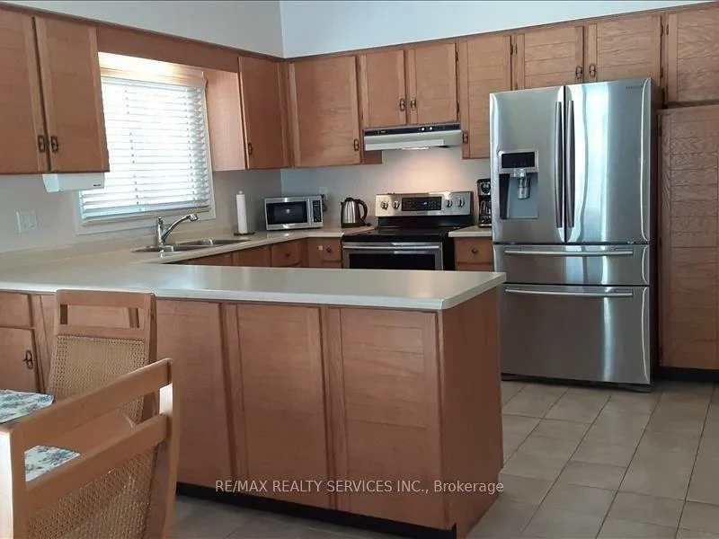 26, Hacienda, Snelgrove, Brampton