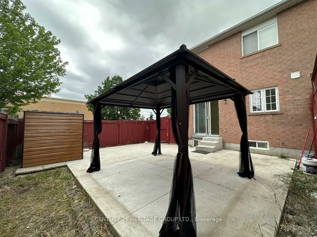 77, Vauxhall, Fletcher's Meadow, Brampton