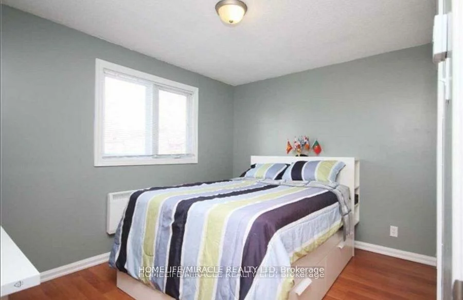 41, Hindquarter, Central Park, Brampton