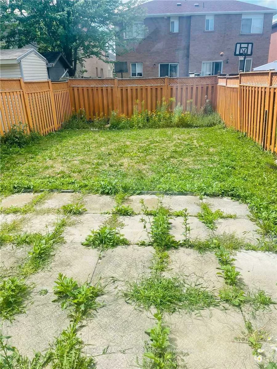 20, Whiteface, Fletcher's Meadow, Brampton