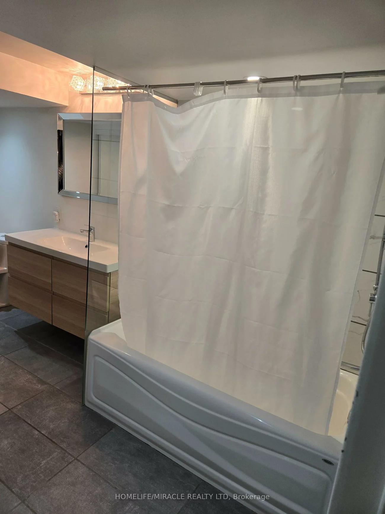 53, Fresh Spring, Sandringham-Wellington, Brampton