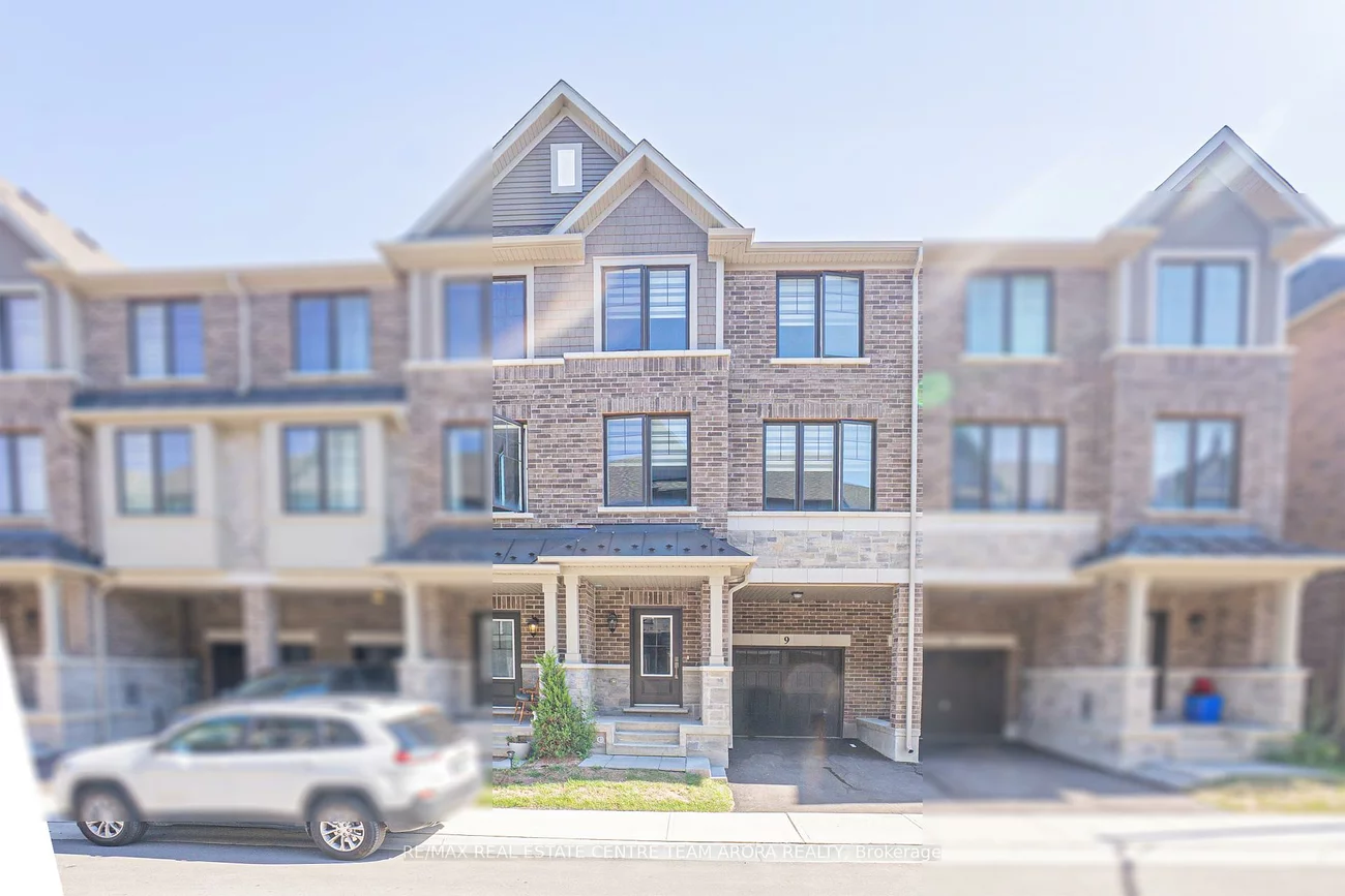 9, Folcroft, Credit Valley, Brampton