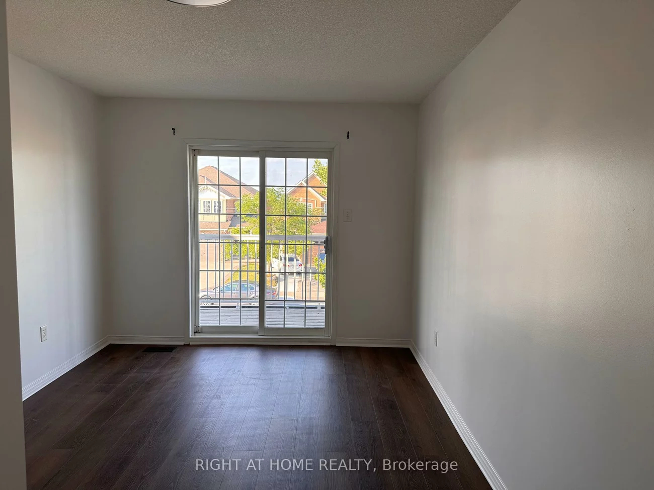 22, Tiller, Fletcher's Creek Village, Brampton