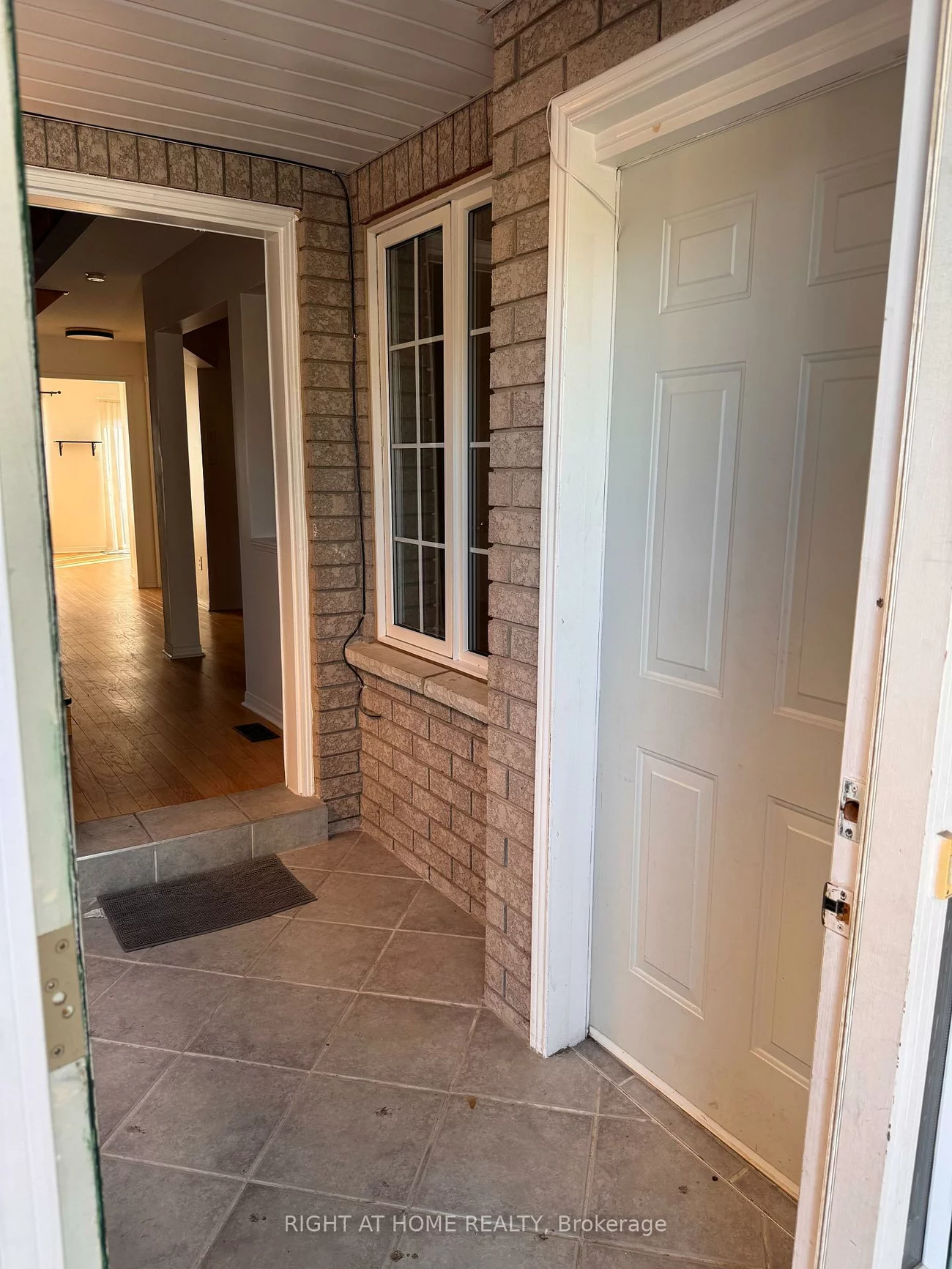 22, Tiller, Fletcher's Creek Village, Brampton