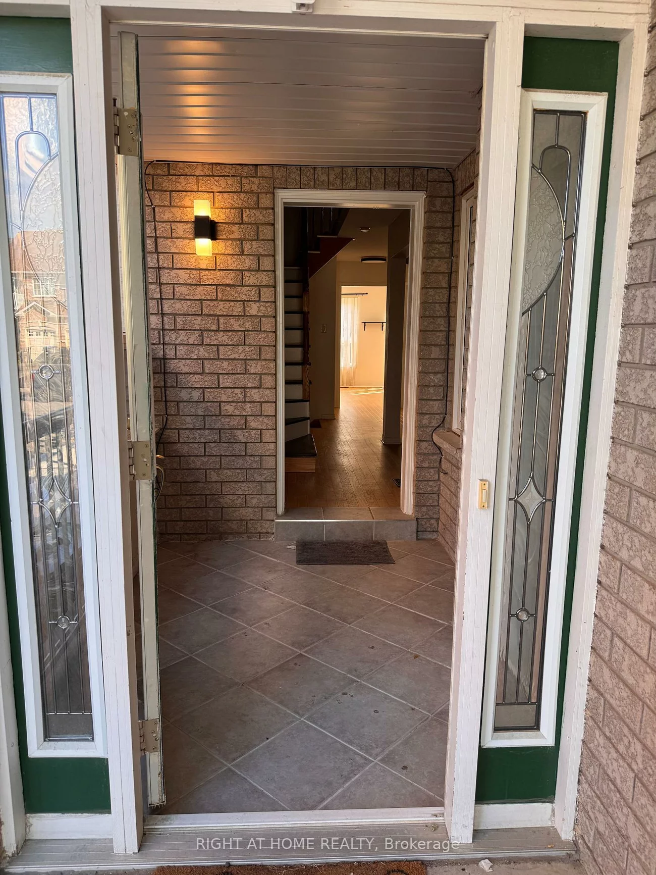 22, Tiller, Fletcher's Creek Village, Brampton