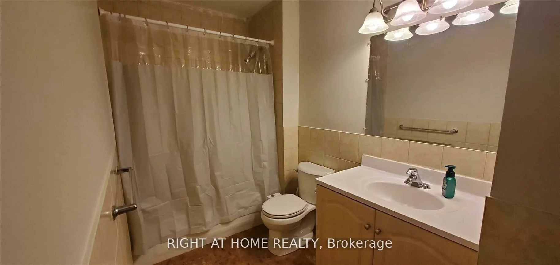 47, Salisbury, Brampton North, Brampton