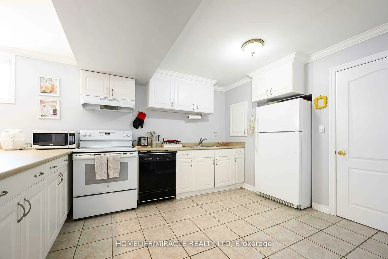 1, Ladywood, Snelgrove, Brampton