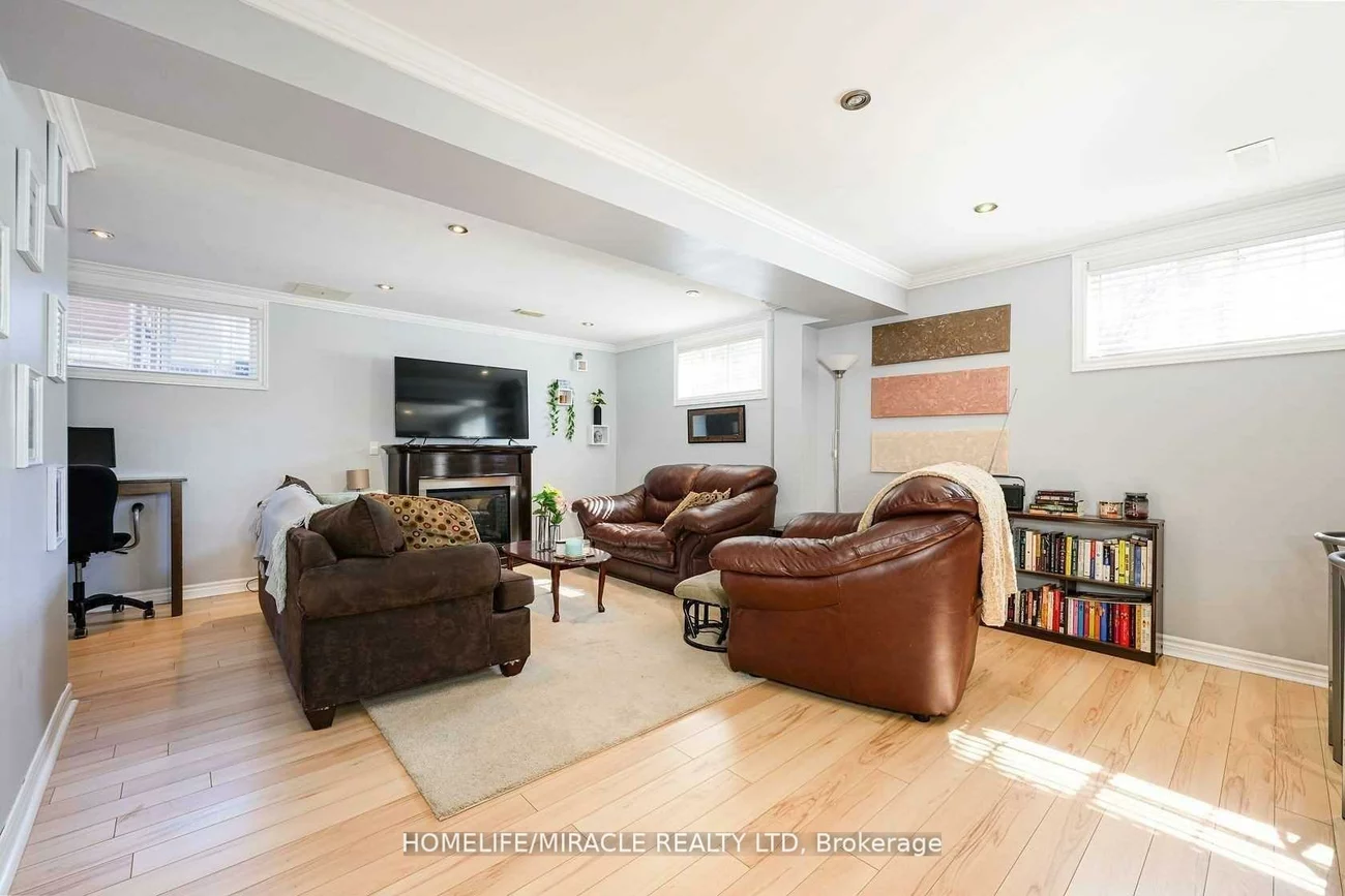 1, Ladywood, Snelgrove, Brampton