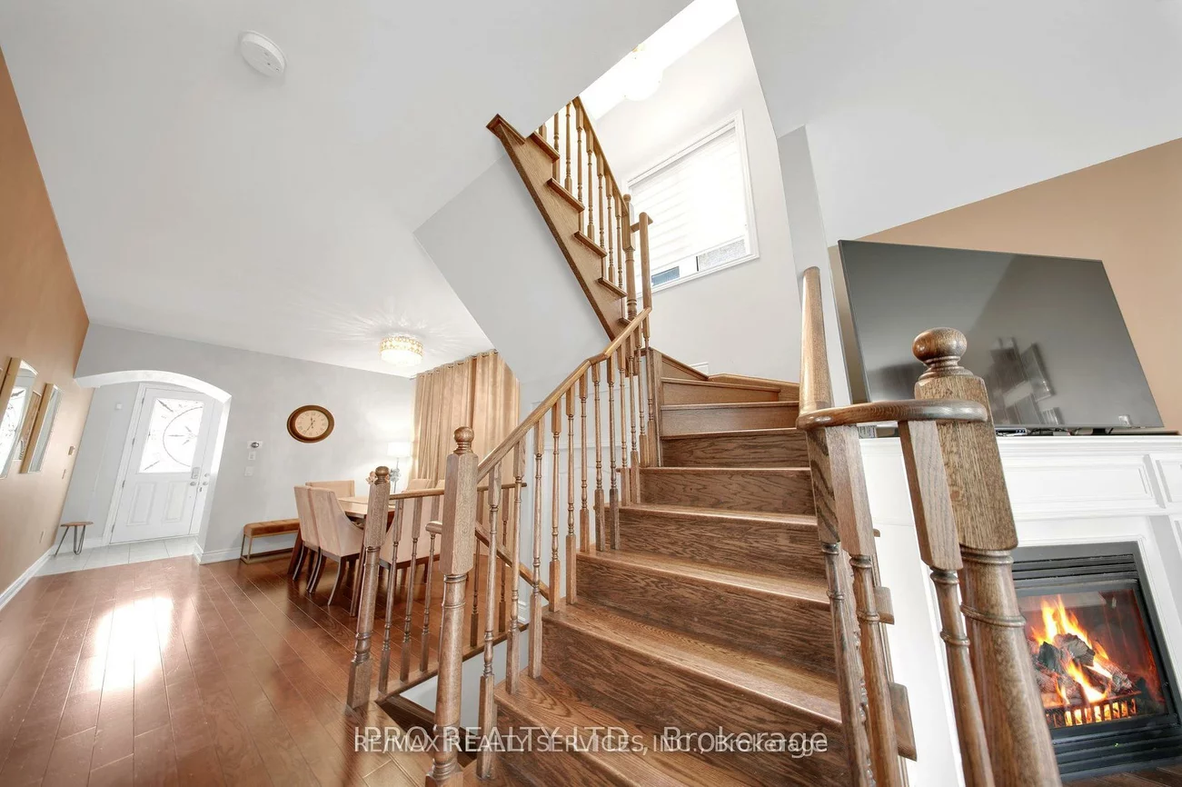 12, Goodsway, Northwest Brampton, Brampton