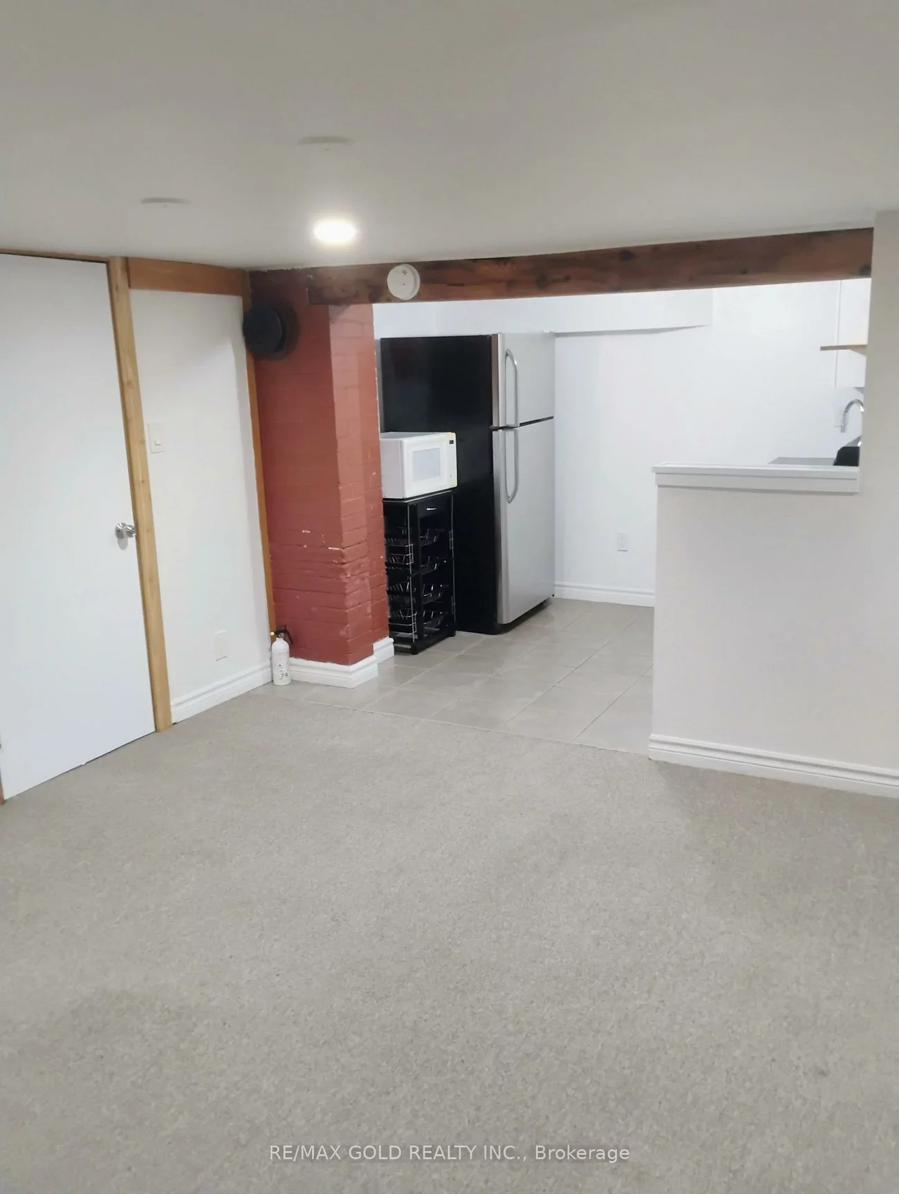 70, West, Downtown Brampton, Brampton