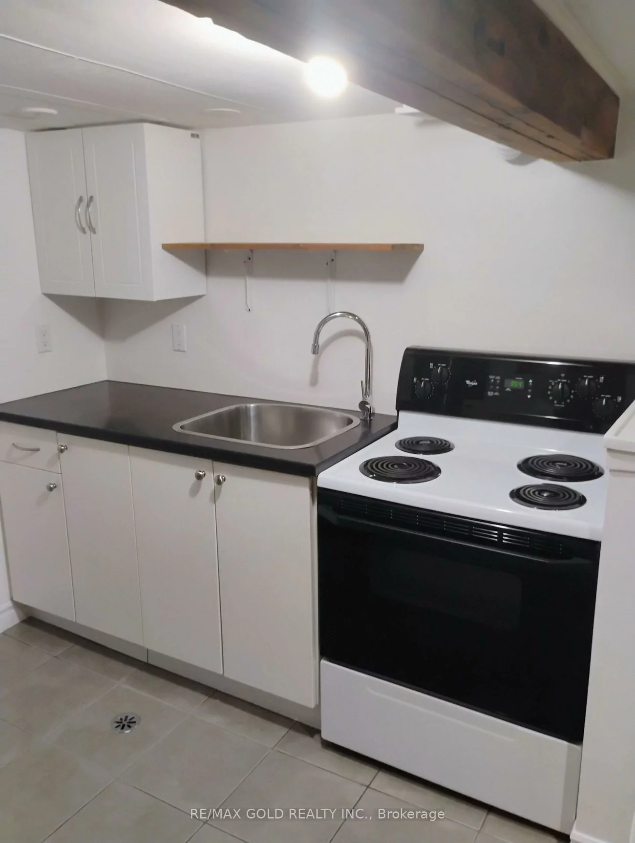 70, West, Downtown Brampton, Brampton