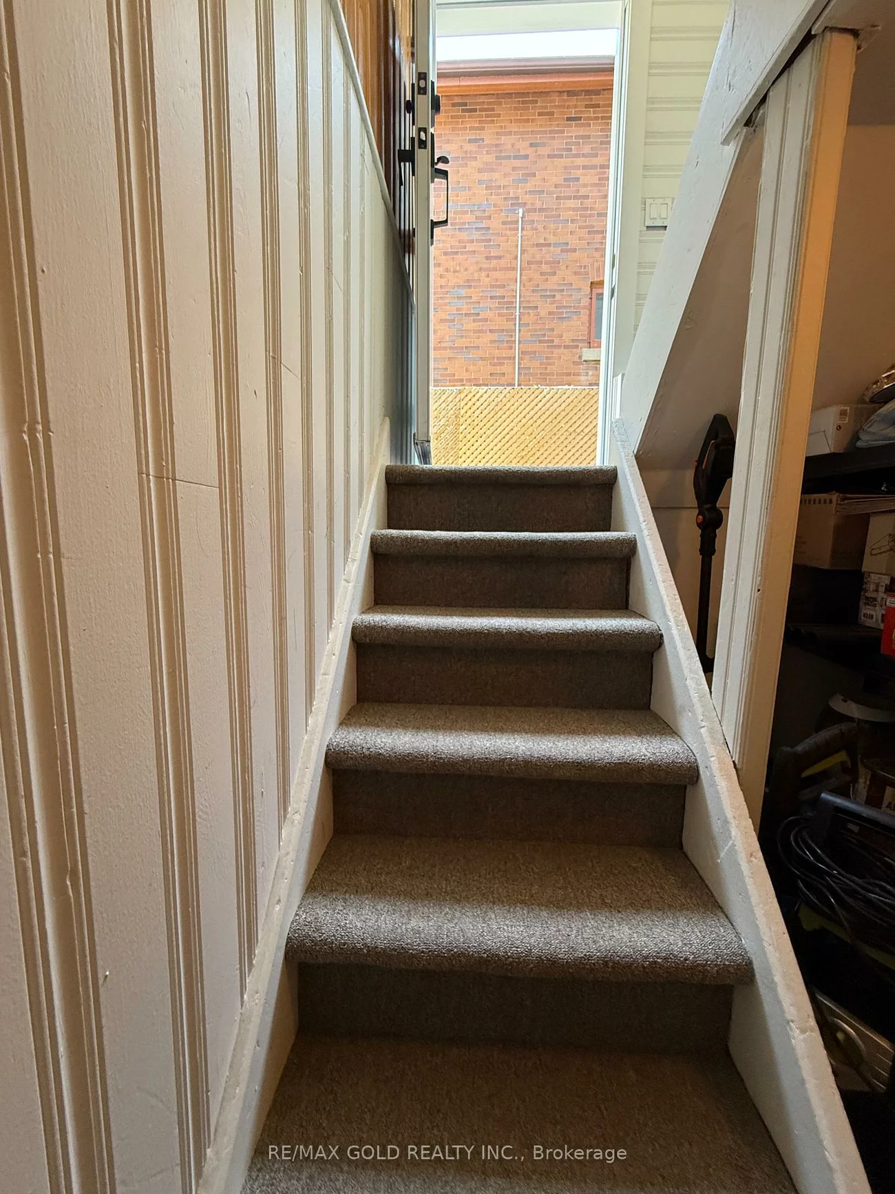 70, West, Downtown Brampton, Brampton