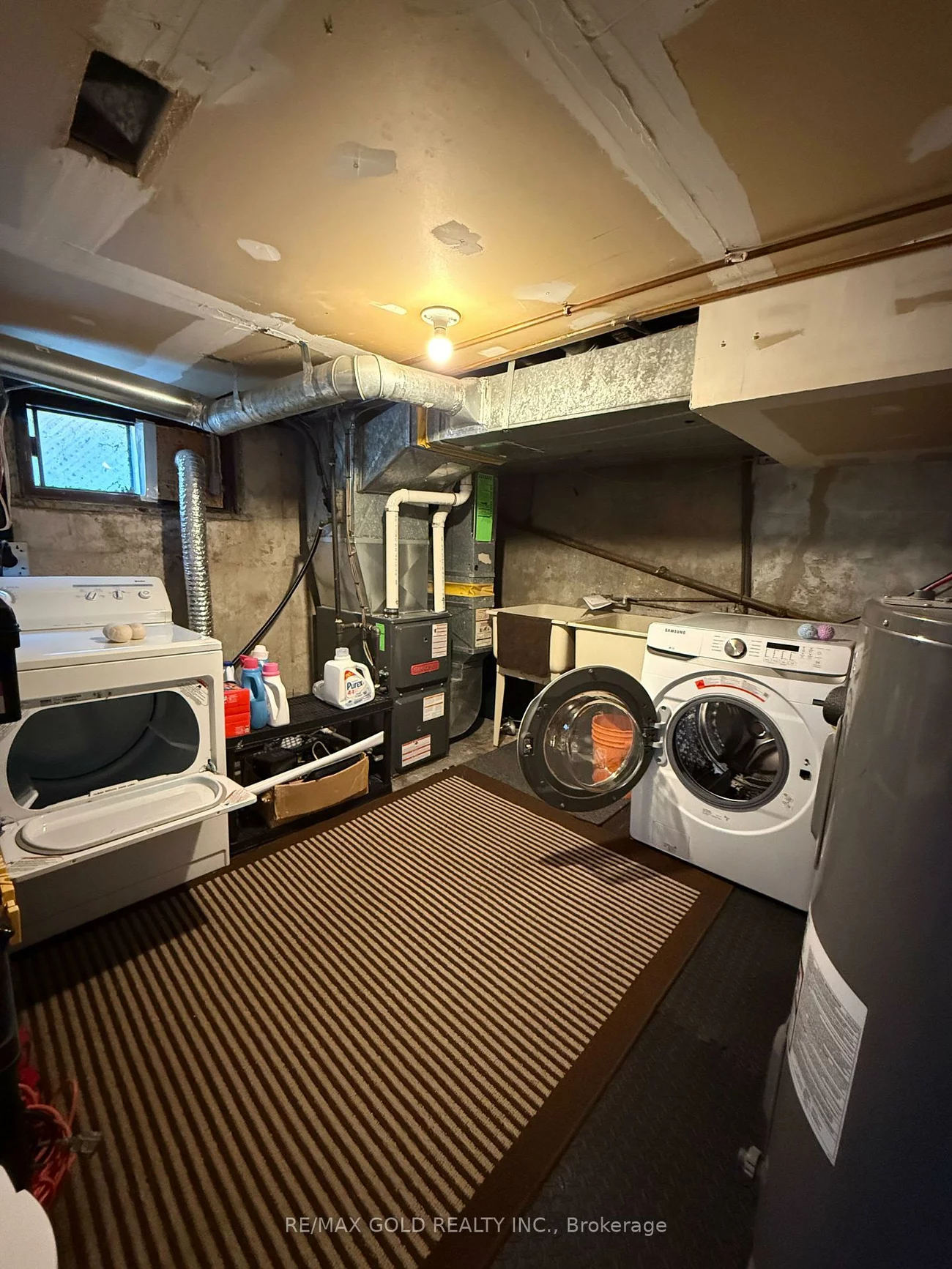 70, West, Downtown Brampton, Brampton