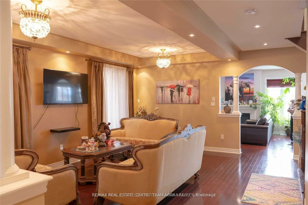 46, Fahey, Bram West, Brampton