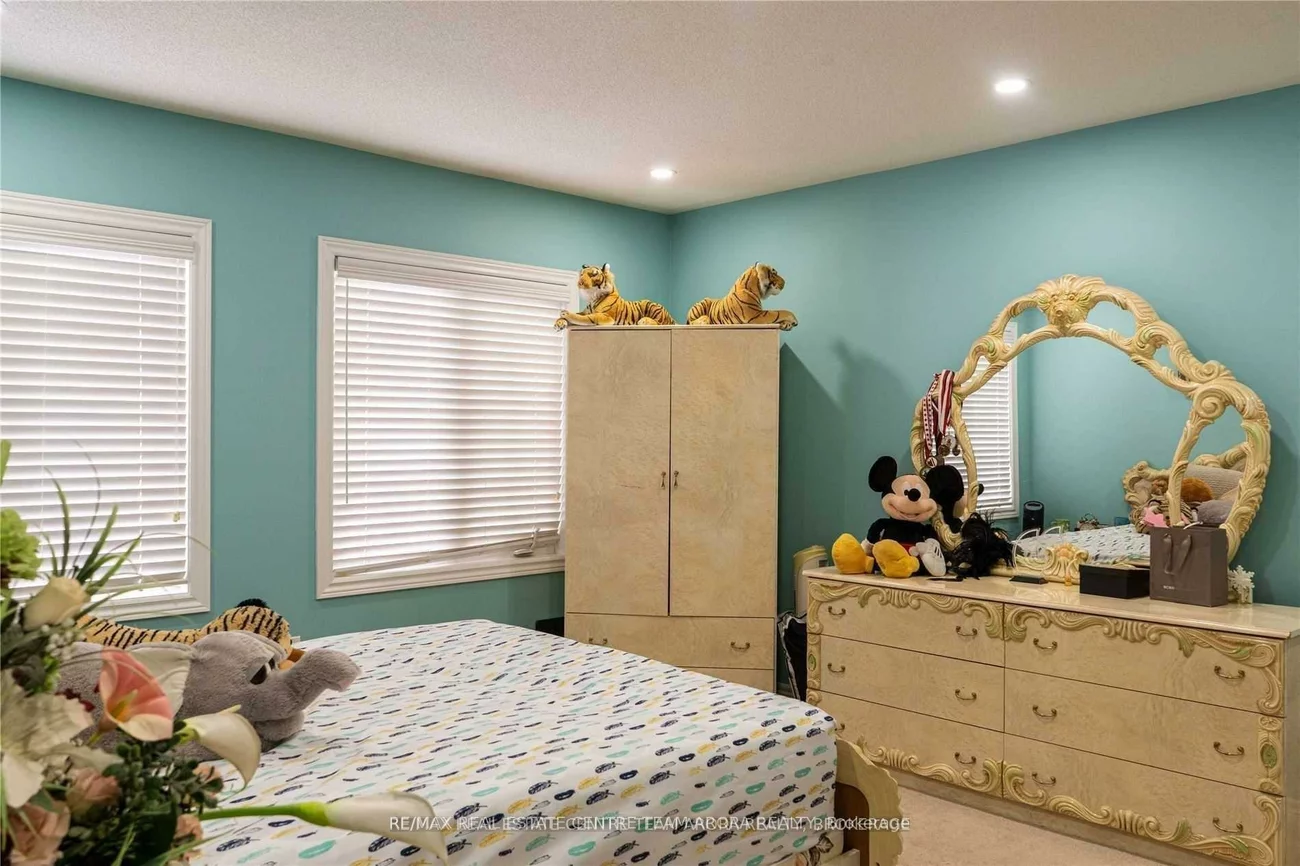 46, Fahey, Bram West, Brampton