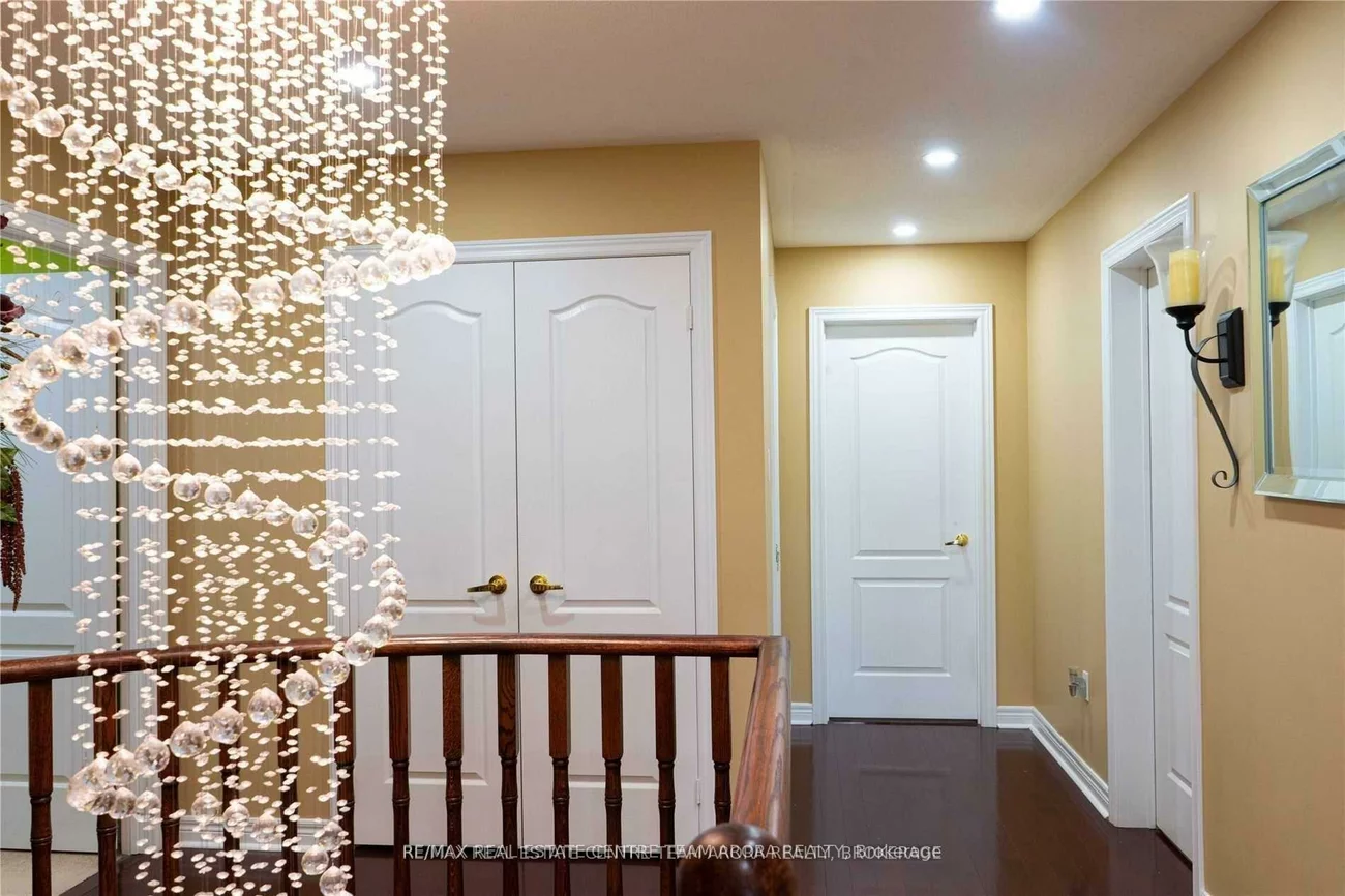 46, Fahey, Bram West, Brampton