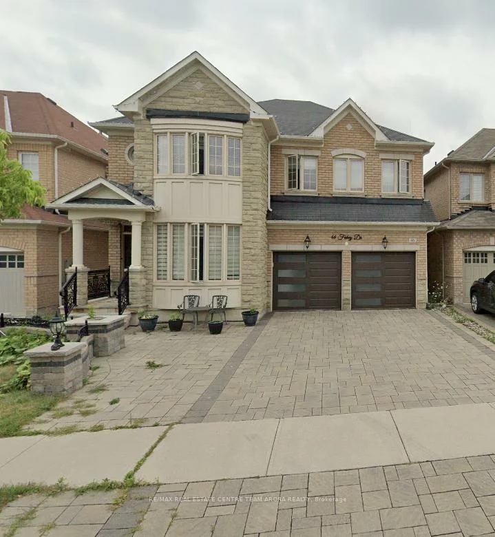46, Fahey, Bram West, Brampton