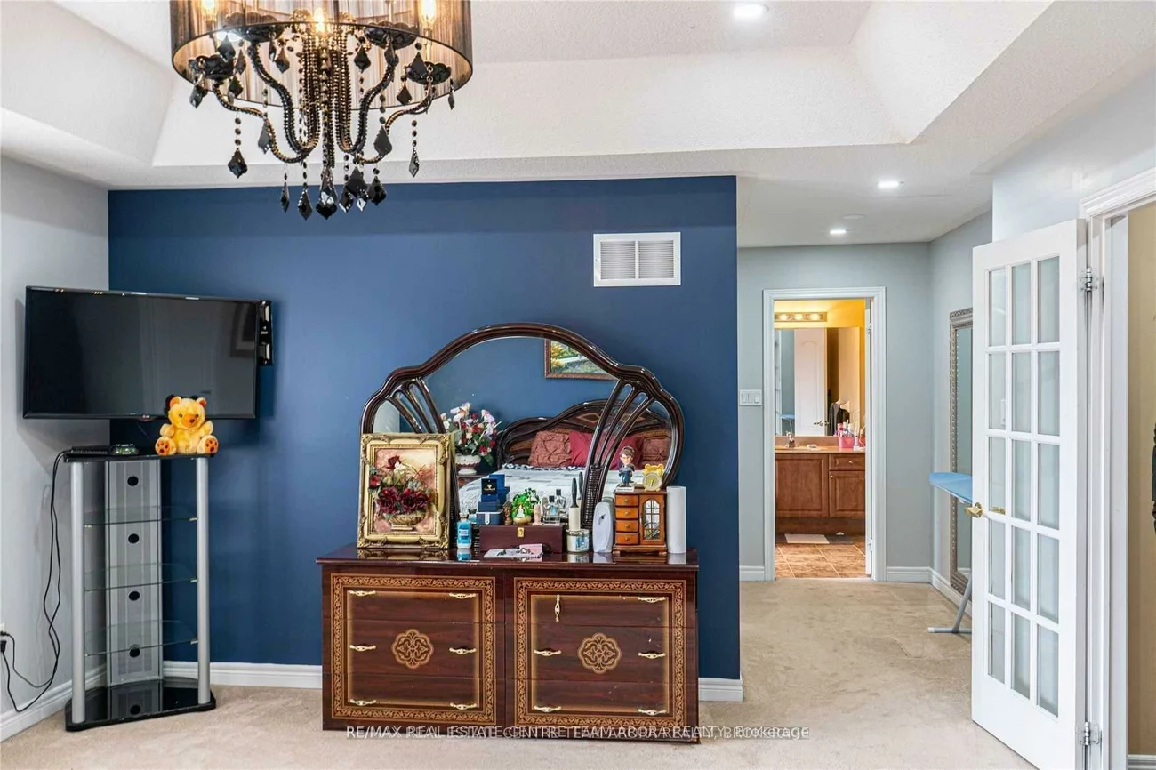 46, Fahey, Bram West, Brampton