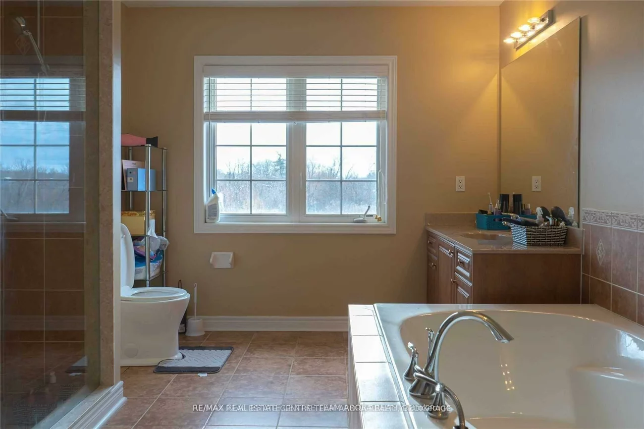 46, Fahey, Bram West, Brampton