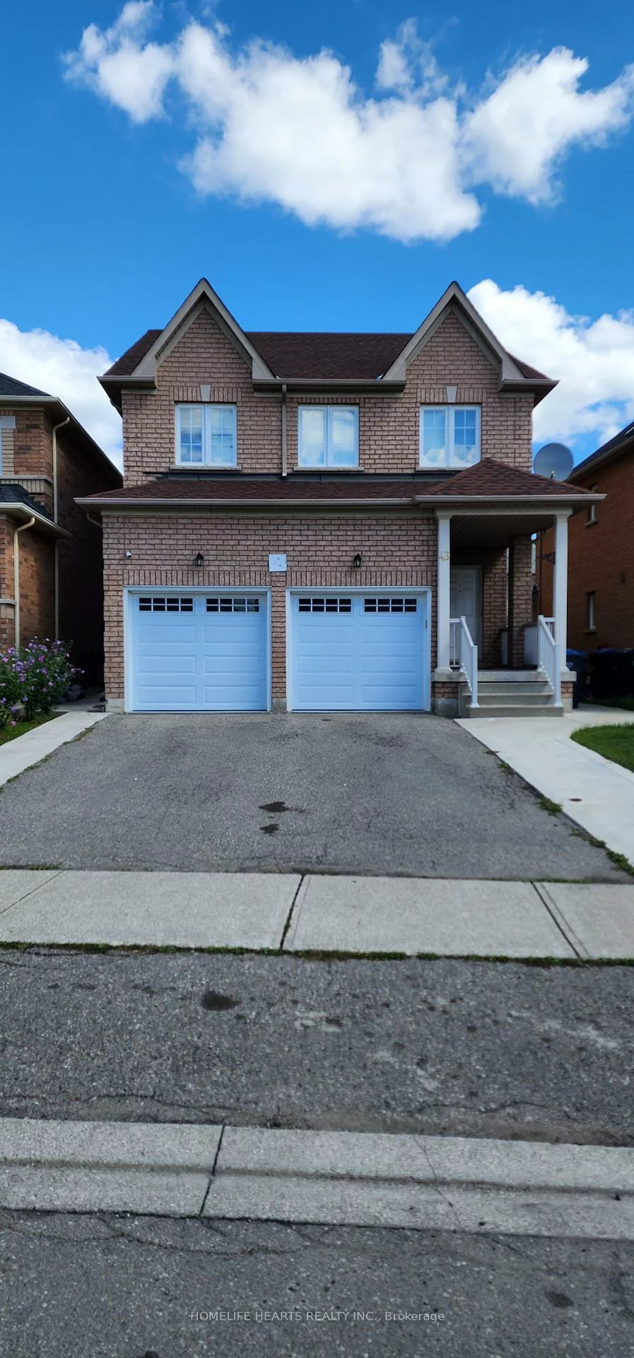 43, Turquoise, Bram East, Brampton