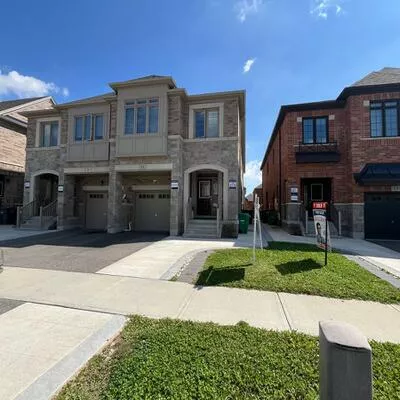 11, Banner Elk, Brampton West, Brampton