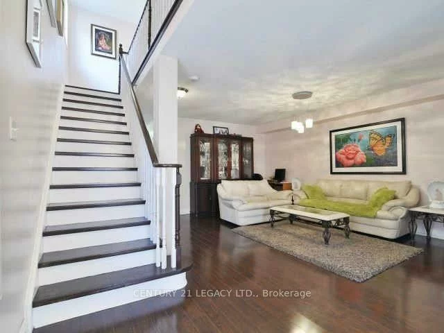 45, Tanasi, Credit Valley, Brampton