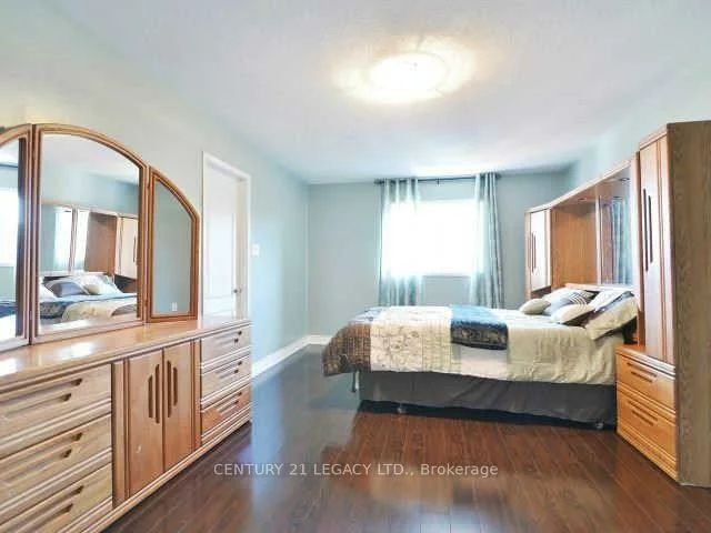 45, Tanasi, Credit Valley, Brampton