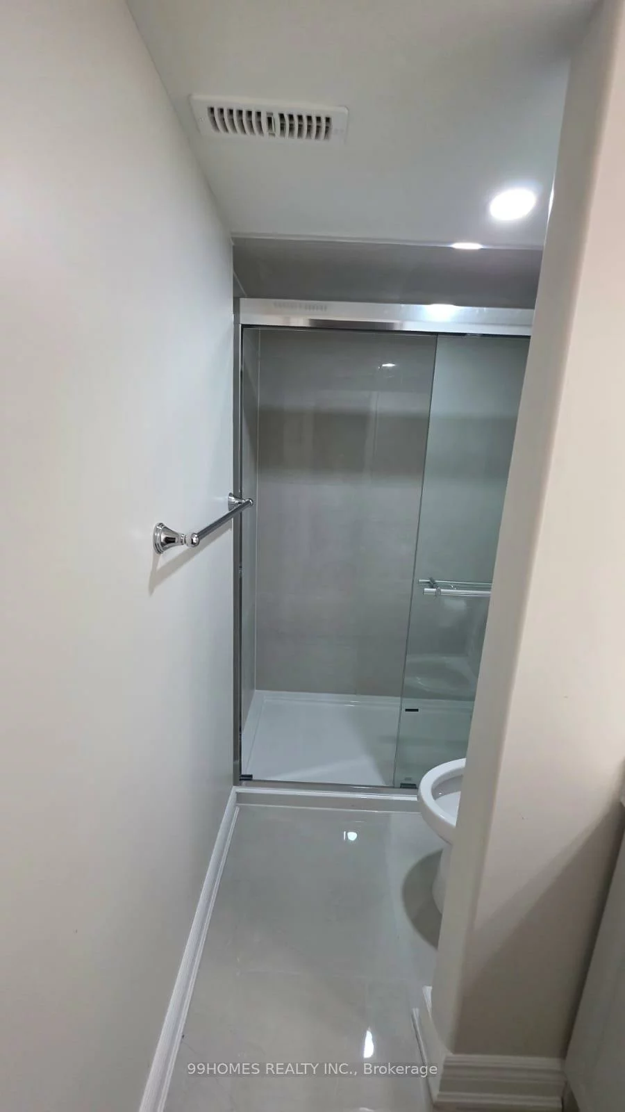 52, Nantucket, Westgate, Brampton