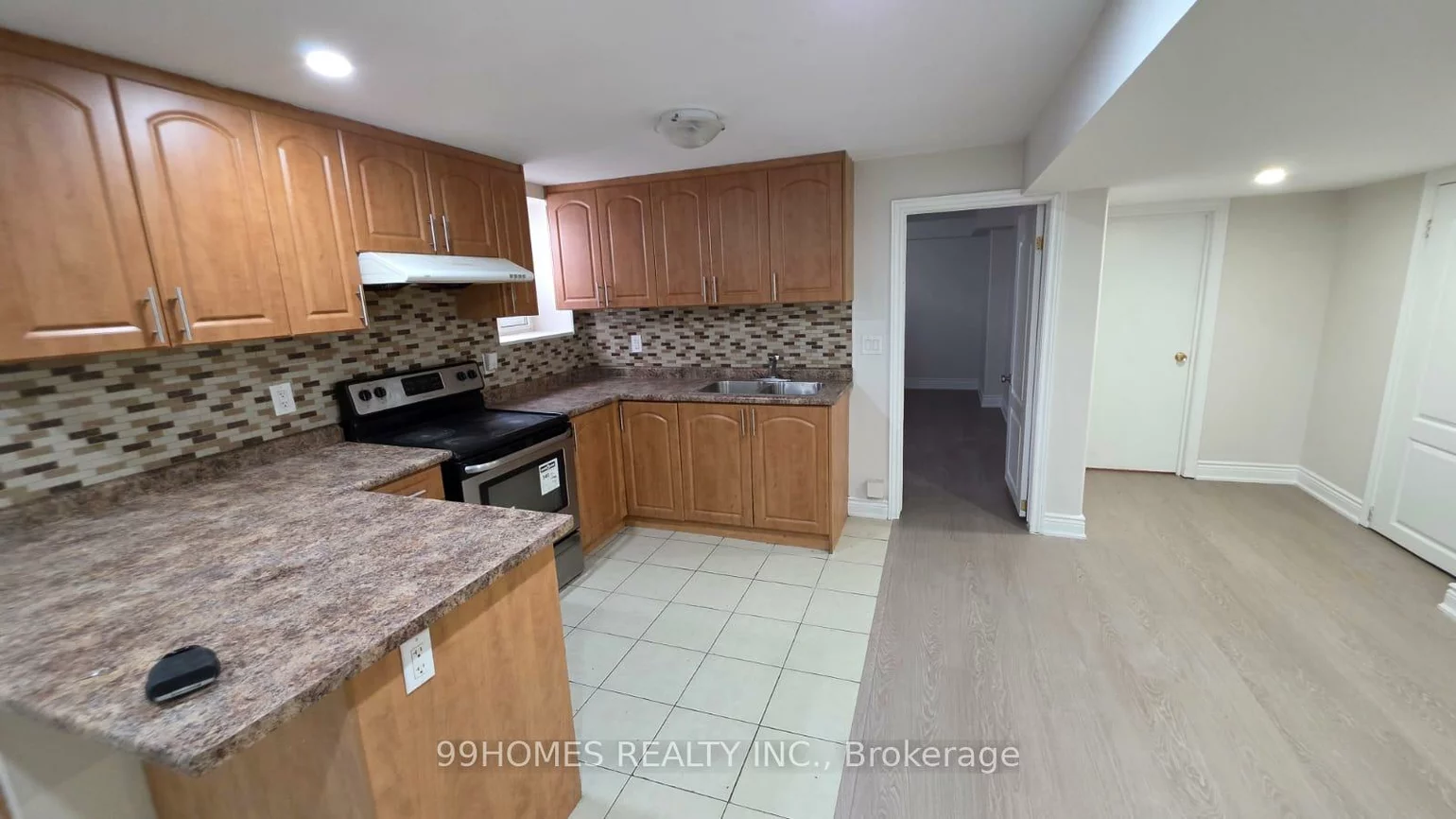 52, Nantucket, Westgate, Brampton