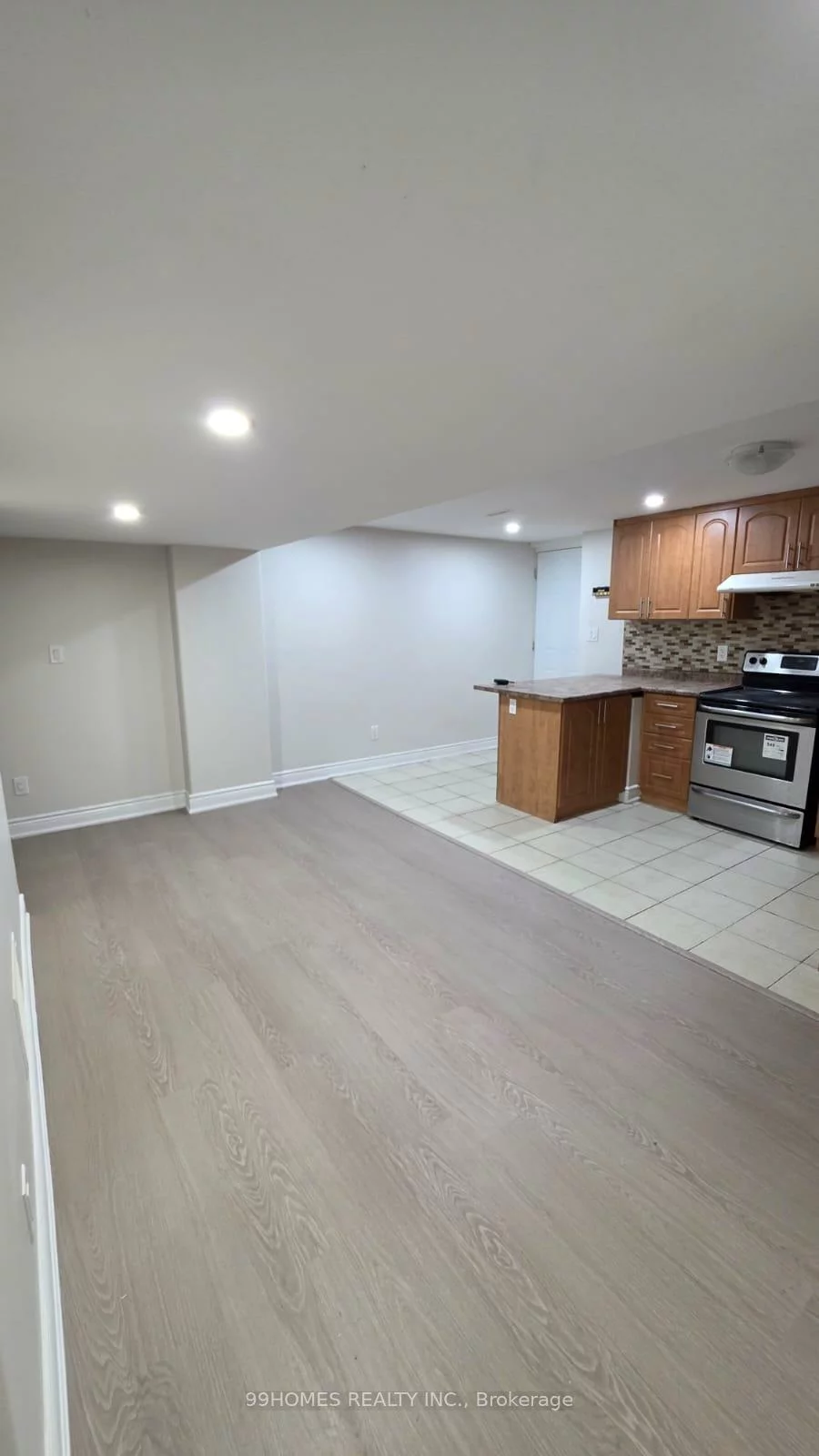 52, Nantucket, Westgate, Brampton