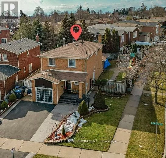 32, Shenstone, Heart Lake West, Brampton
