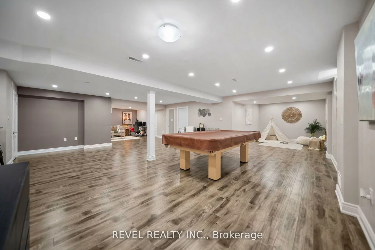 31, Saint Hubert, Vales of Castlemore North, Brampton