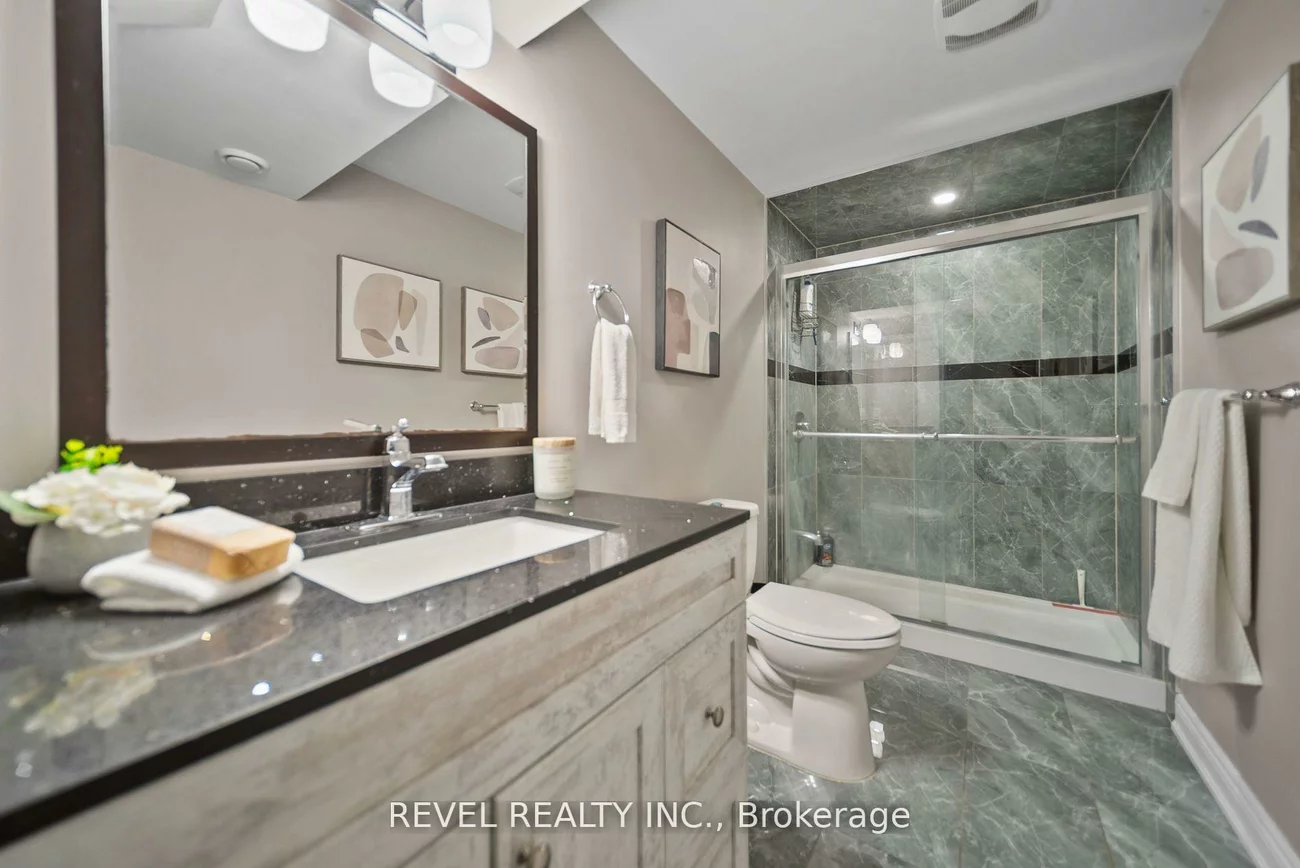 31, Saint Hubert, Vales of Castlemore North, Brampton