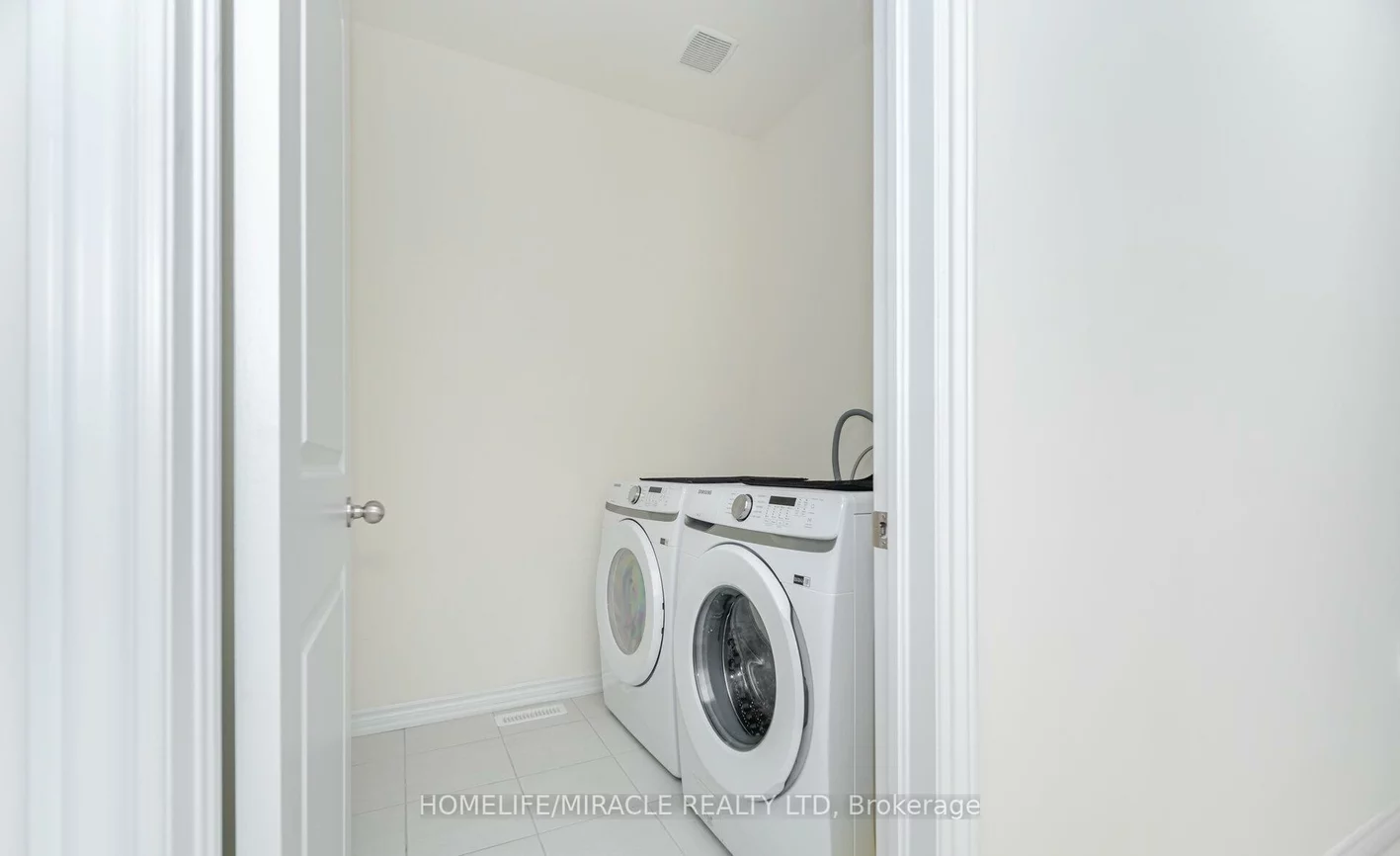 7, Aldenham, Credit Valley, Brampton