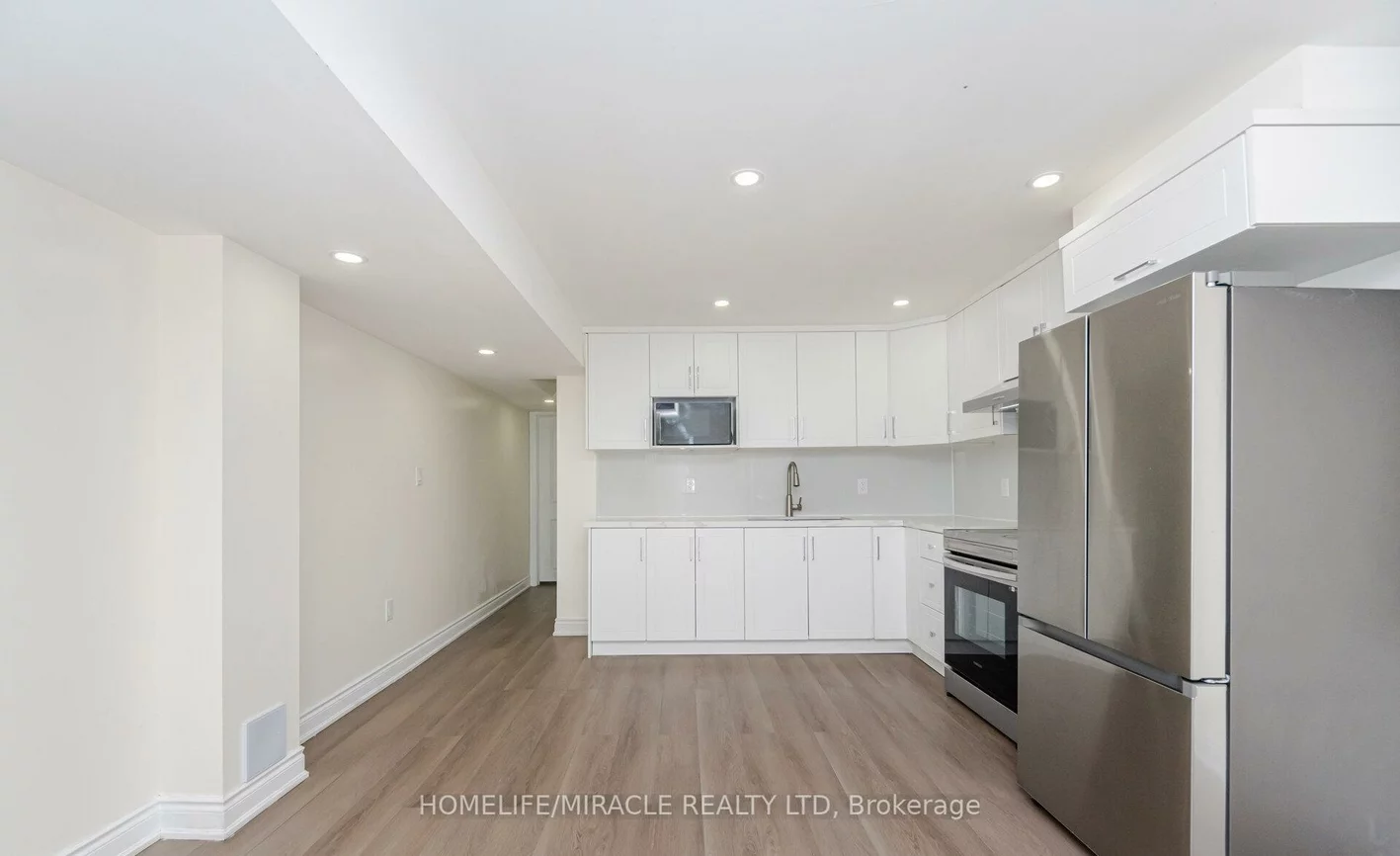 7, Aldenham, Credit Valley, Brampton