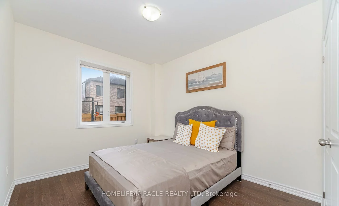7, Aldenham, Credit Valley, Brampton