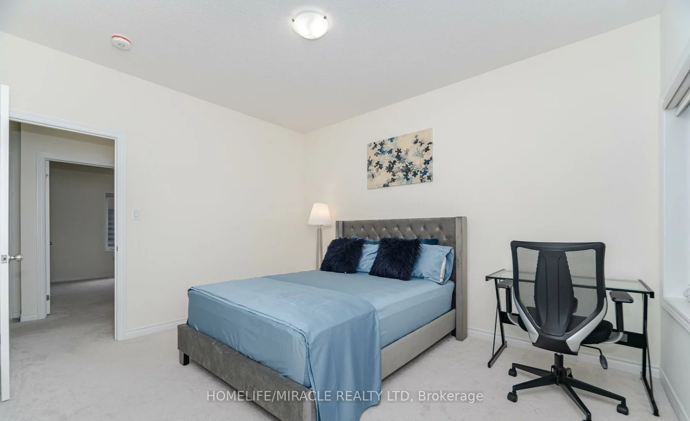 7, Aldenham, Credit Valley, Brampton