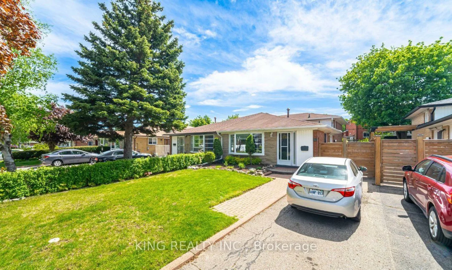 43, Grange, Northwood Park, Brampton