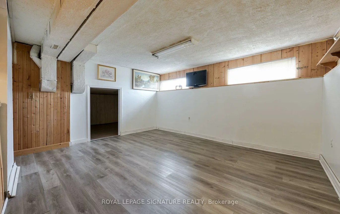 10, Heatherside, Central Park, Brampton