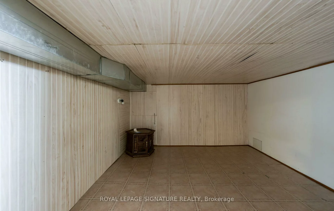 10, Heatherside, Central Park, Brampton