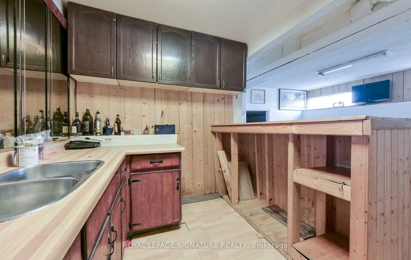 10, Heatherside, Central Park, Brampton