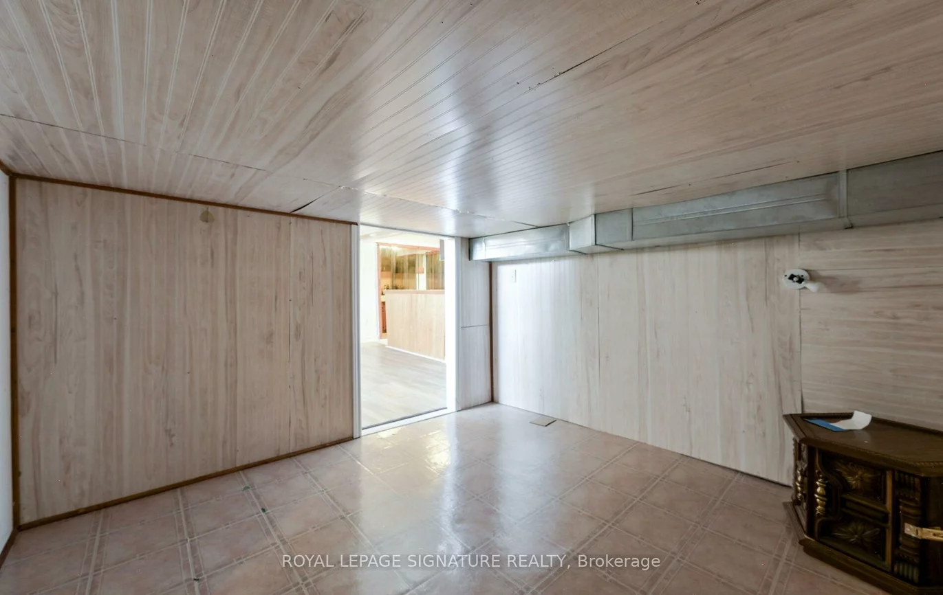 10, Heatherside, Central Park, Brampton