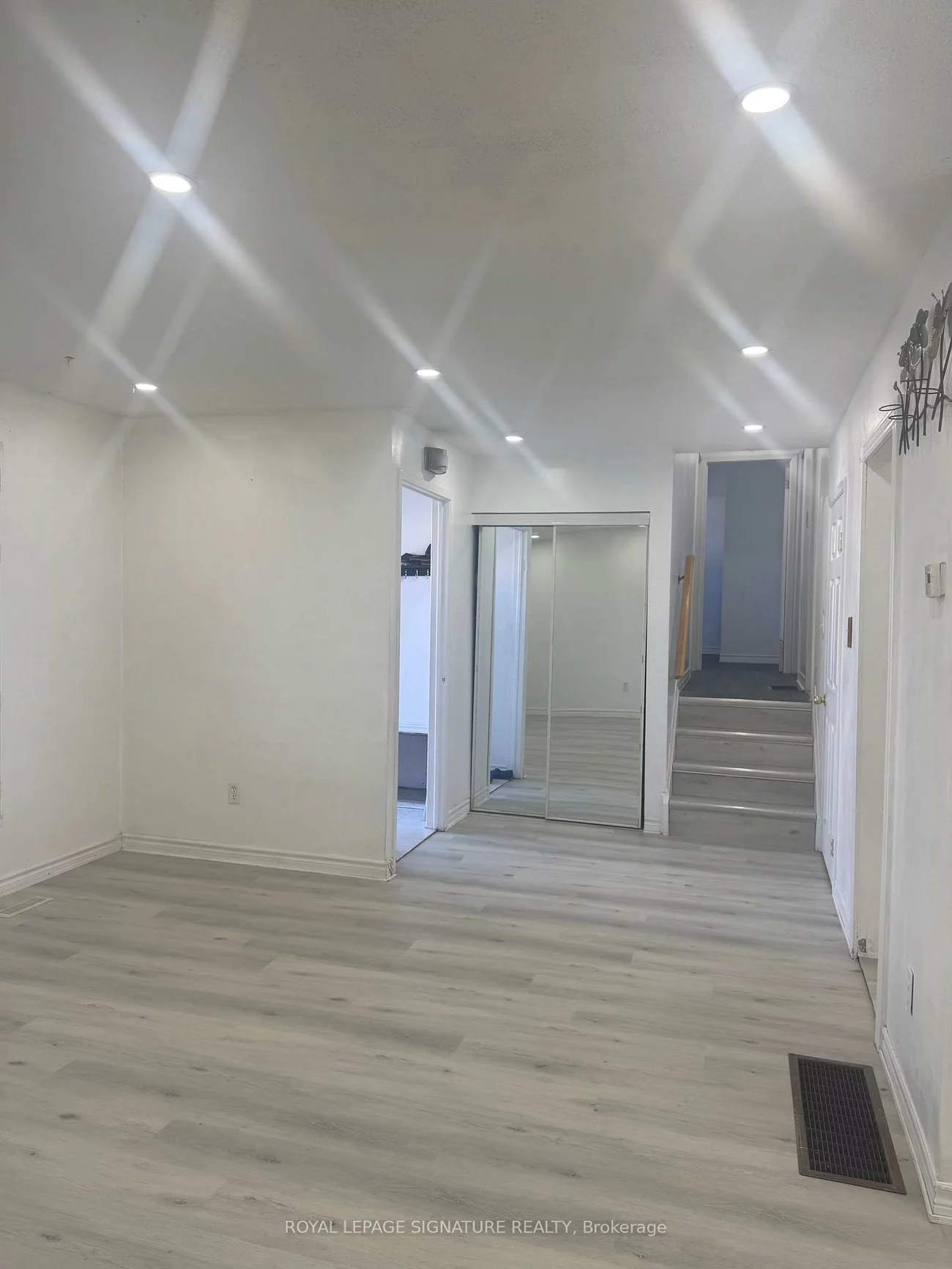 10, Heatherside, Central Park, Brampton